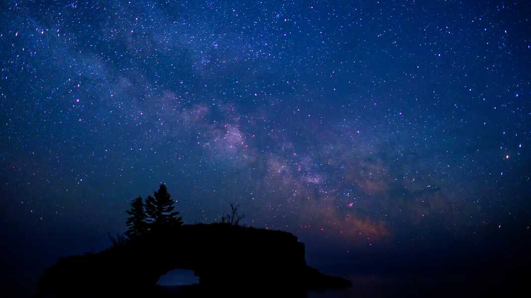 璀璨夜空星空PPT背景图片